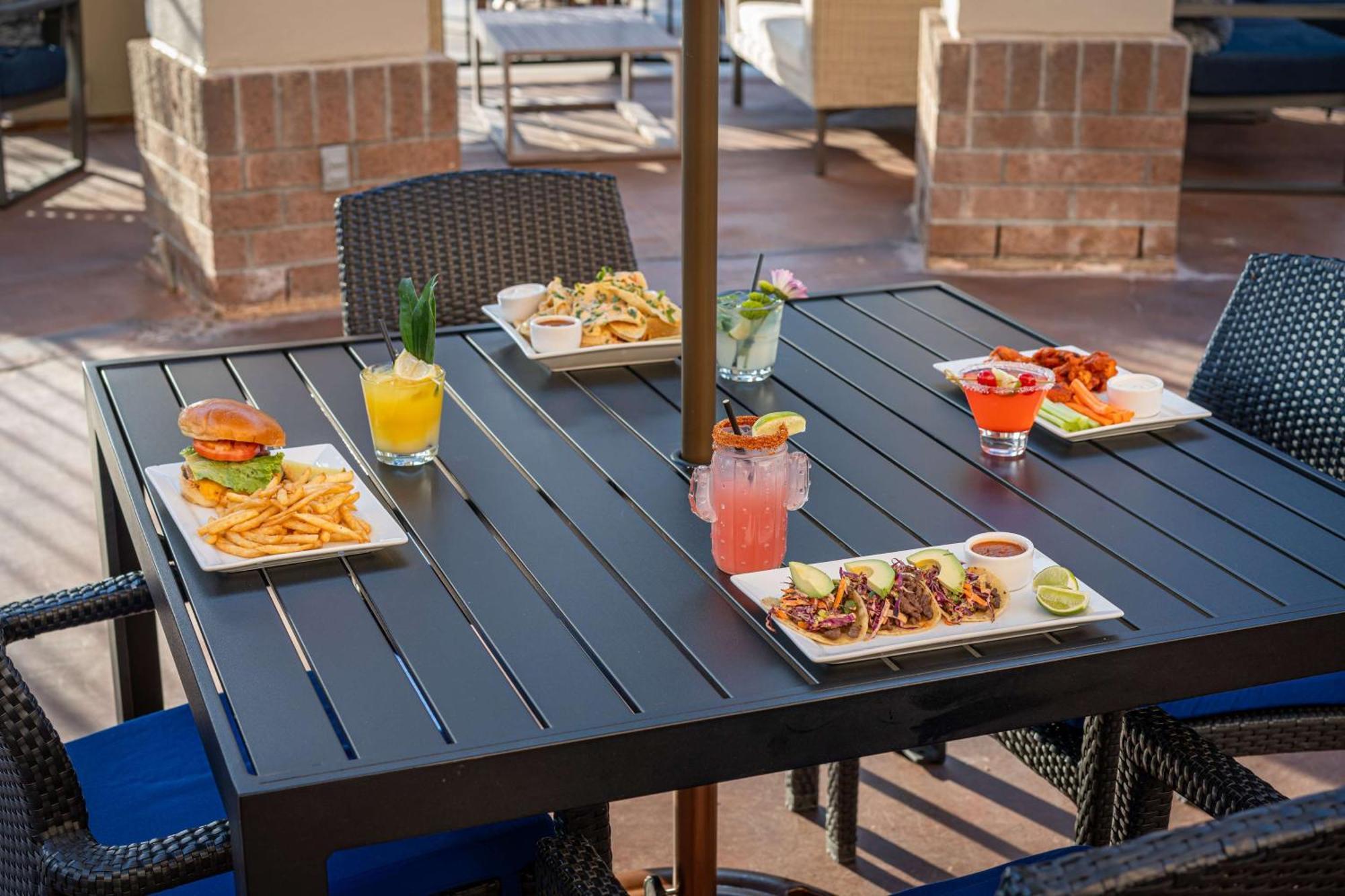 Hilton Garden Inn Scottsdale Old Town Екстер'єр фото
